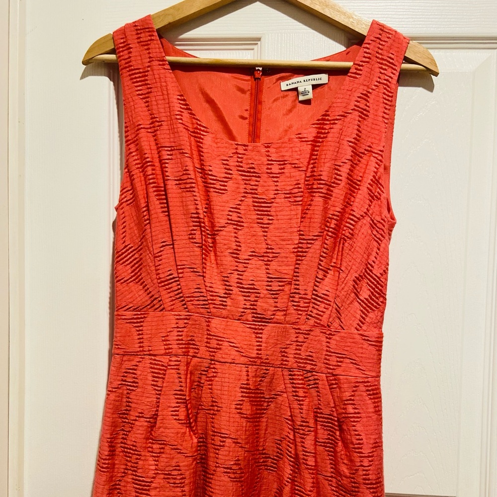 Banana Republic Coral-Red Textured Sleeveless Dress